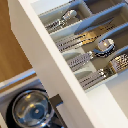 Soft Summer Bel Mare By Renters Appartement